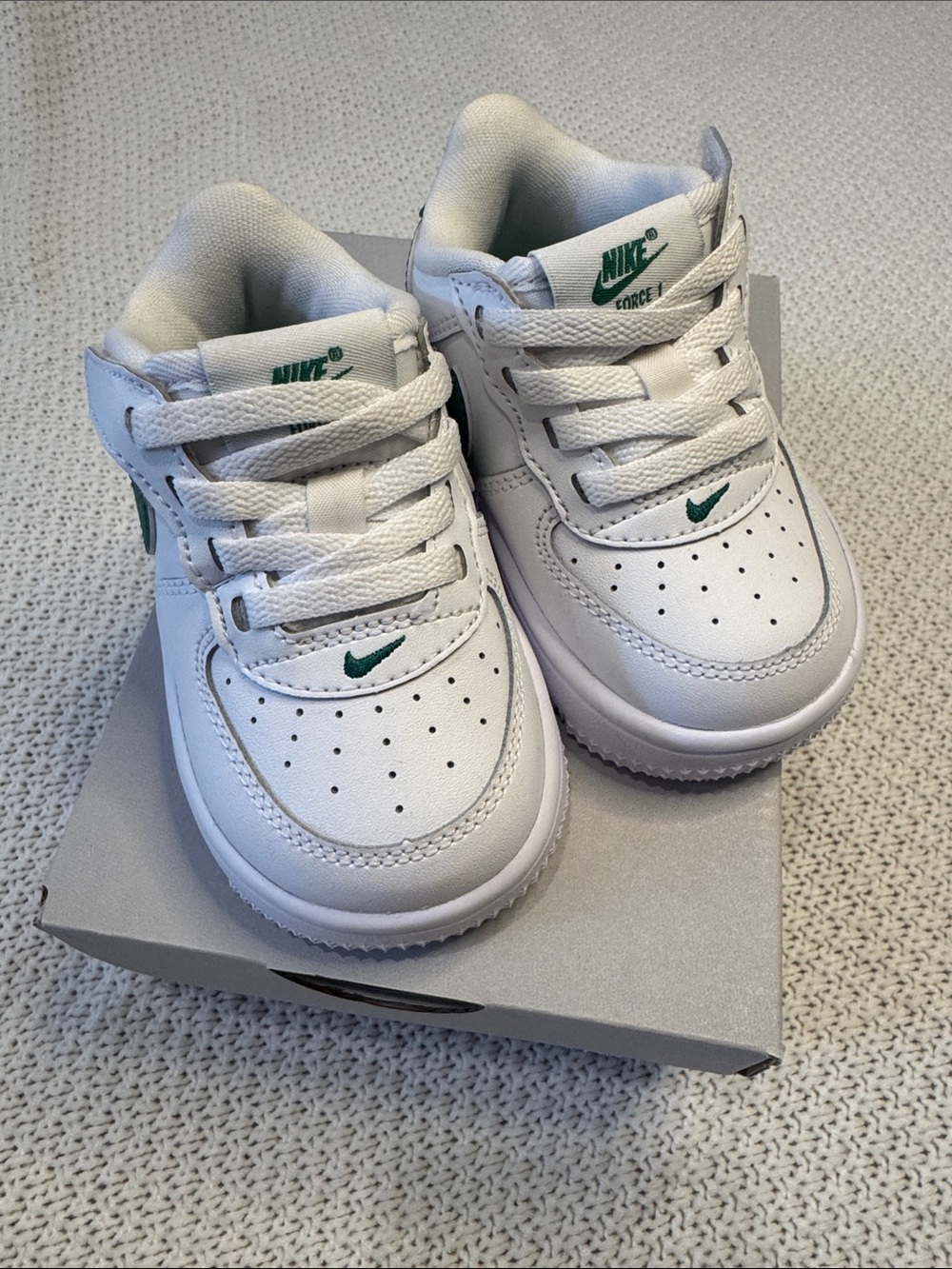 Nike Force 1 Kids White Sneakers with Green Swoosh